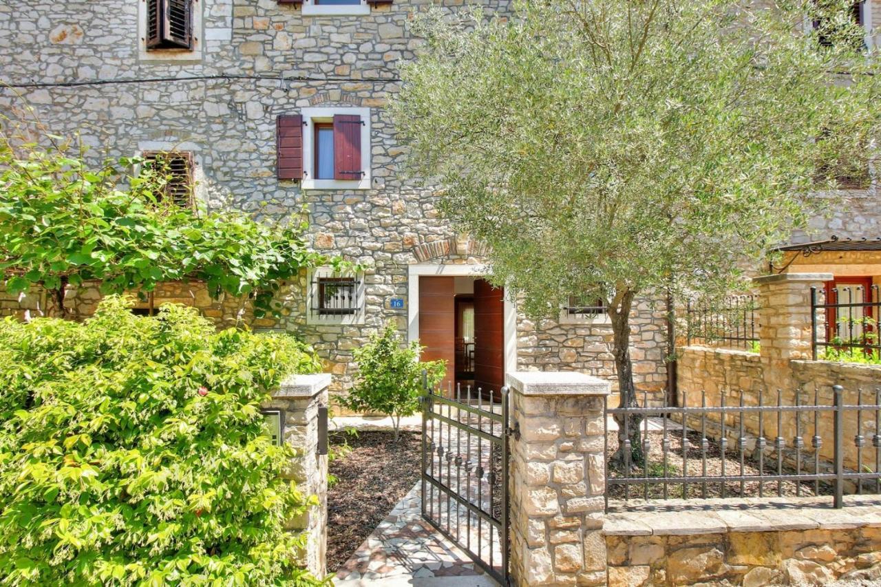Villa Anthony With 3 Bedroom And Private Pool Near Umag Materada Εξωτερικό φωτογραφία